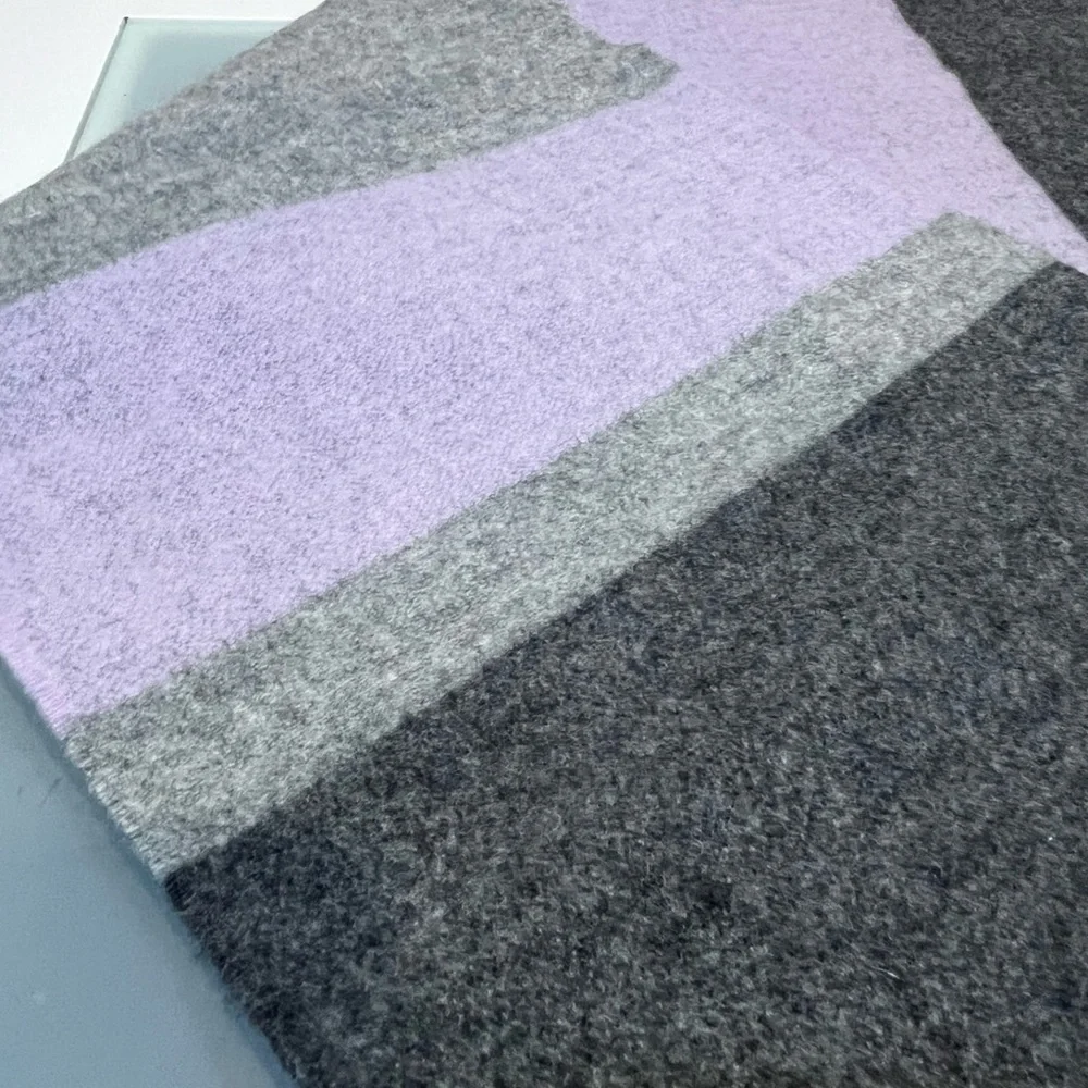 Burberry London Scarf | Gray & Purple | Fringed ends - Picture 5 of 8